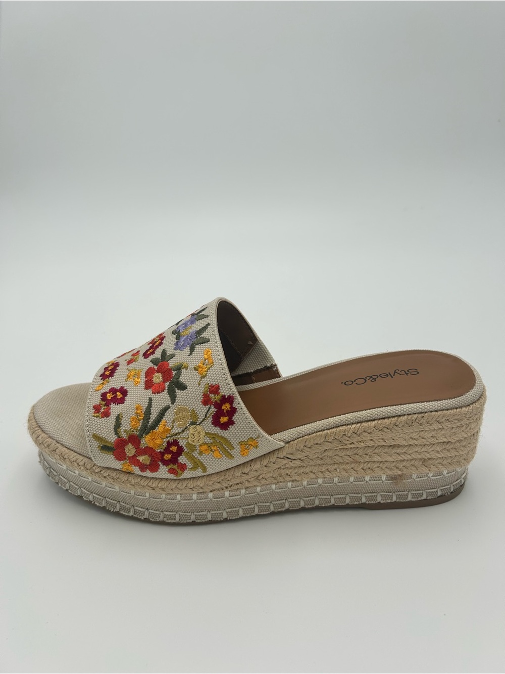 Style & Co. Embroidered Floral Wedge Cushioned Sandals